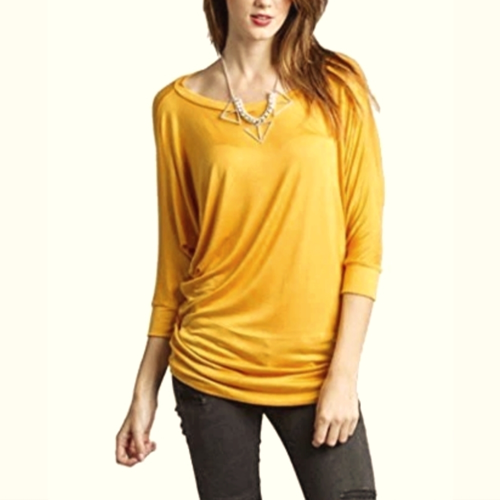 Azules 3/4 Dolman Sleeve Batwing Boatneck Top